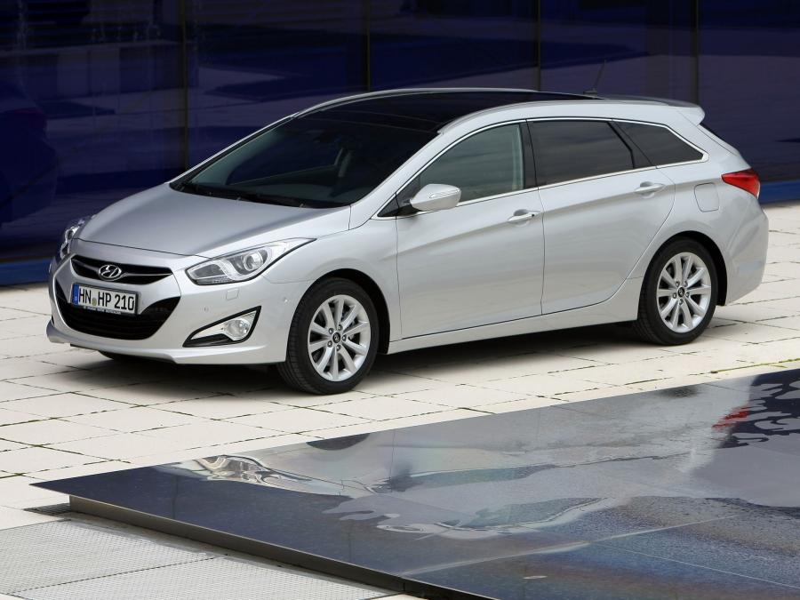  Hyundai i40 Wagon 2011 года  (фото 11 из 30)